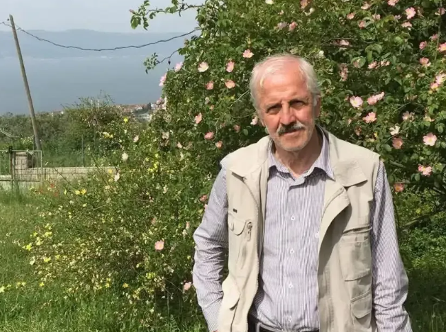 Karamürsel’in eğitim camiasında derin izler bırakan, yetiştirdiği binlerce öğrenciyle ilçenin