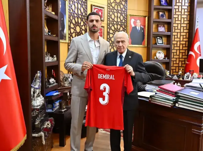 Karamürselli Merih Demiral, Devlet Bahçeli'yi ziyaret etti