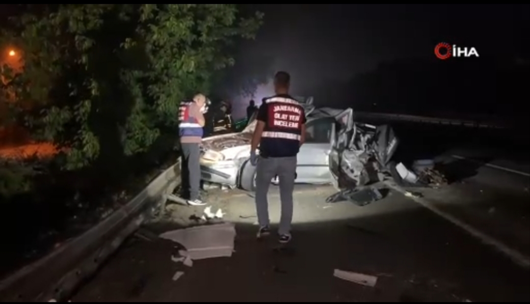 TEM Kocaeli'de tır dehşeti: 1 çocuk öldü, yaralılar var