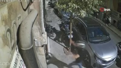 Şişli’de yaklaşık 3 yıl önce boşandığı eski eşinin evinin önüne