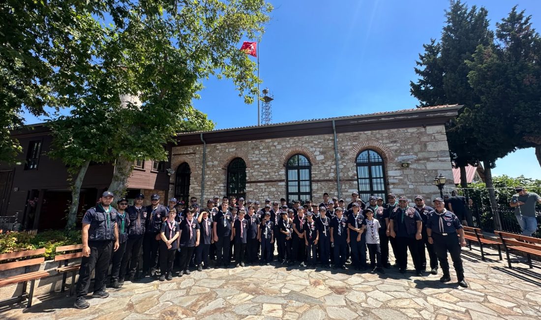 Kocaeli Büyükşehir Belediyesi, gençlerin yaşadıkları kenti daha yakından tanımaları amacıyla