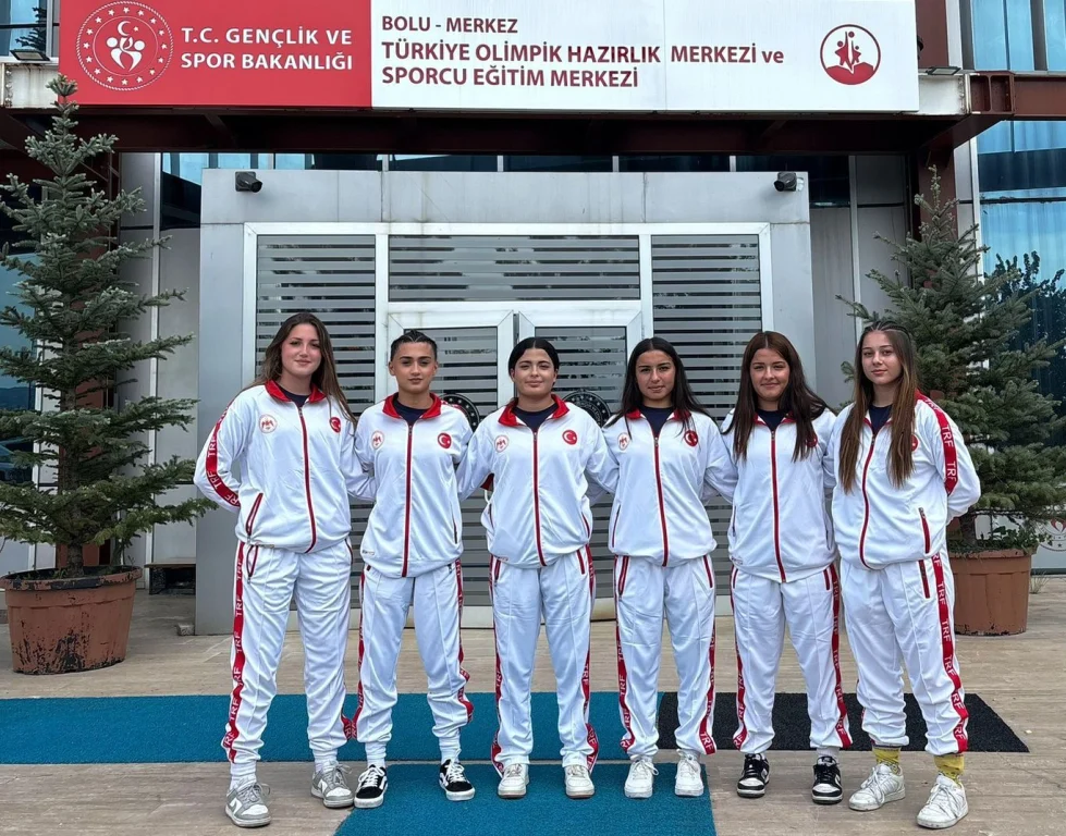 Körfezli kadın ragbiciler Avrupa yolunda!