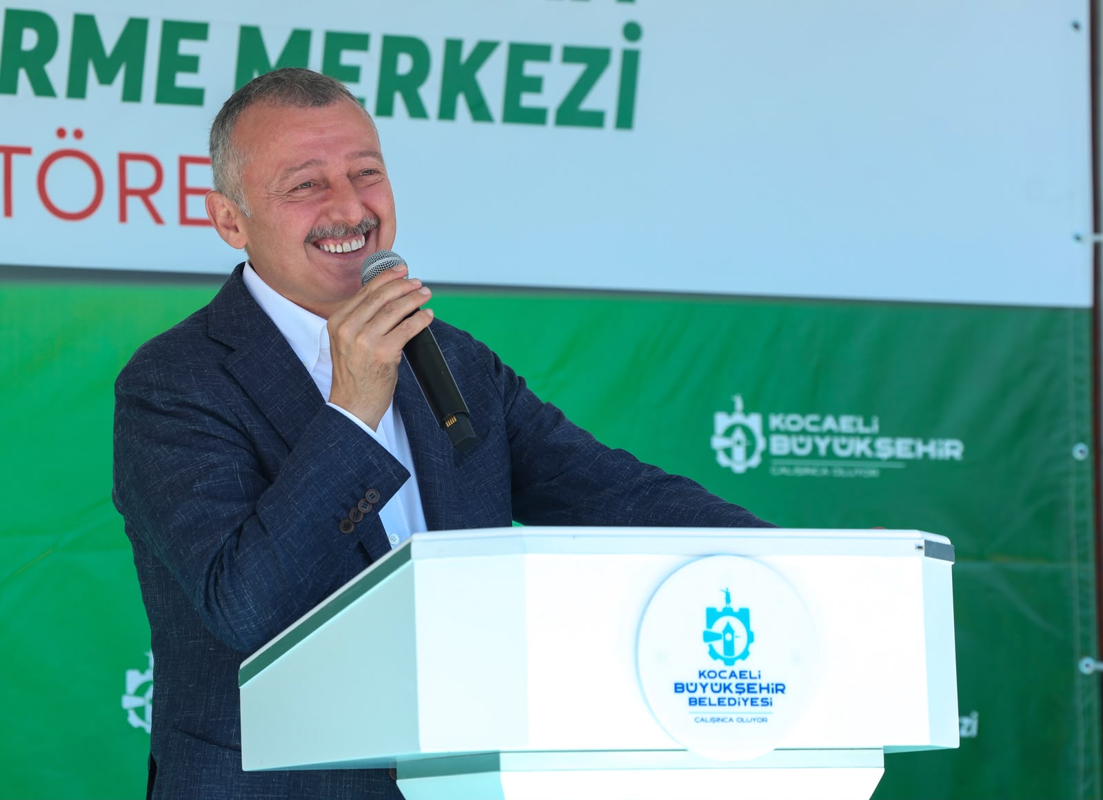 Kocaeli Büyükşehir Belediyesi, çiftçinin yanında olmaya devam ediyor. Üreticiye son