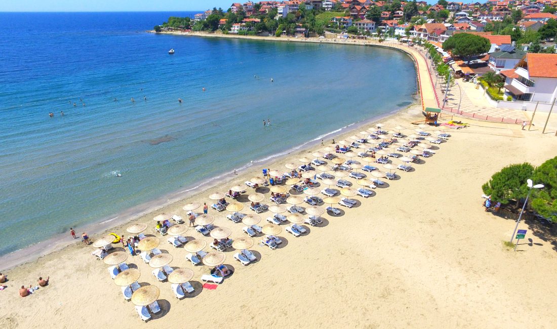 Kocaeli’nin Kandıra ilçesinde olumsuz hava ve deniz şartları nedeniyle 5
