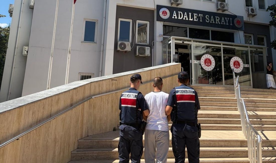 Kocaeli İl Jandarma Komutanlığı, bölgede huzur ve güvenliği sağlamak, aranan
