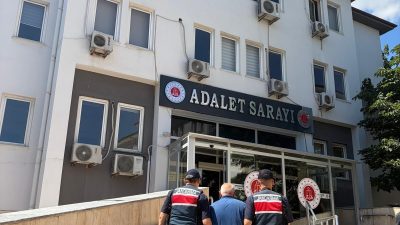 Kocaeli İl Jandarma Komutanlığı ekipleri, aranan şahısların yakalanmasına yönelik yürüttüğü