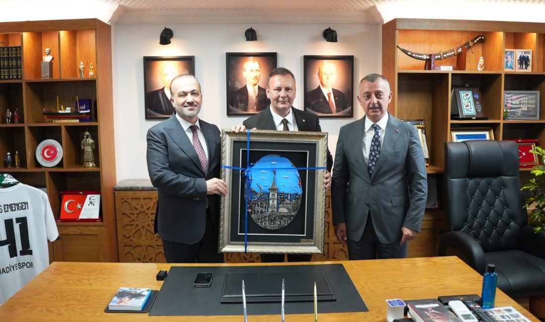 Kocaeli Büyükşehir Belediye Başkanı Tahir Büyükakın ile AK Parti Kocaeli
