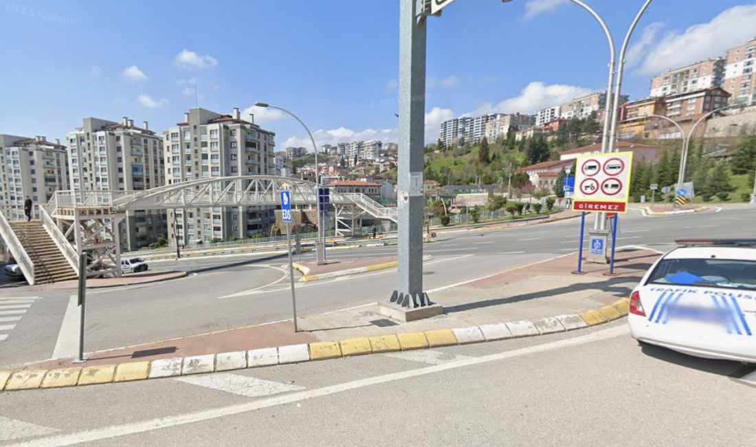 İzmit ulaşımının en yoğun kullanılan noktalarından biri olan Gazanfer Bilge