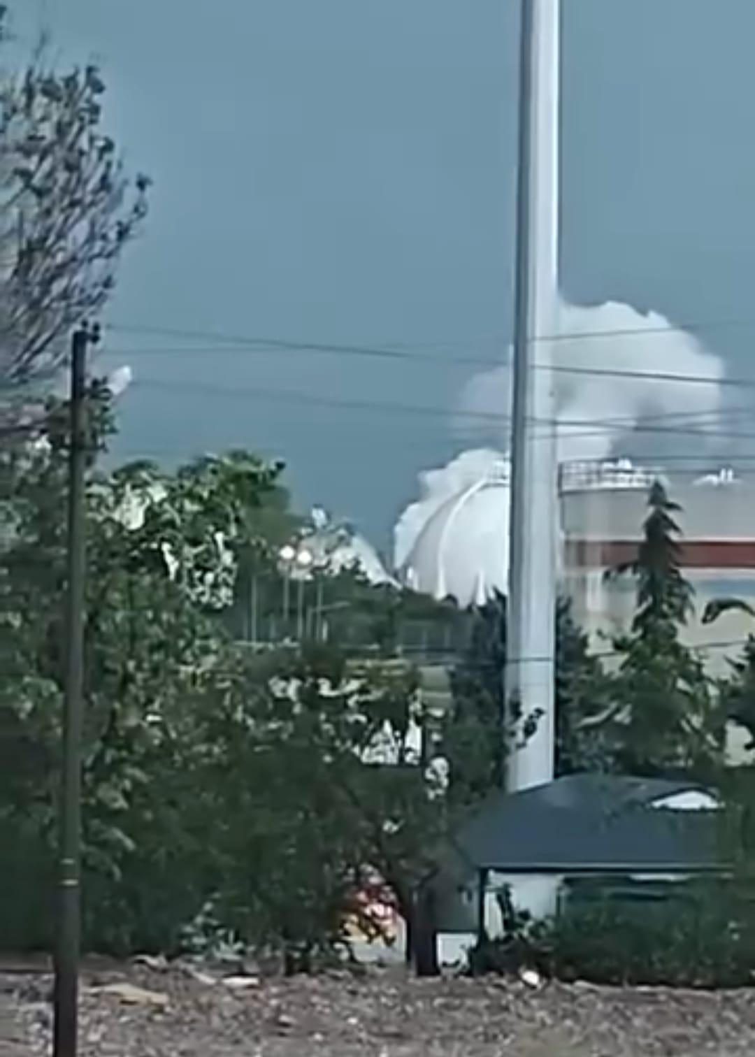 Kocaeli'de korku dolu anlar: TÜPRAŞ'ta yangın!