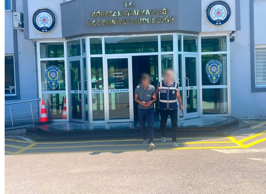 Kocaeli Emniyeti'nden peş peşe operasyon! Aranan hükümlü kıskıvrak yakalandı