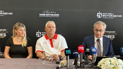 13 kez Avrupa şampiyonu Rıza Kayaalp, Kocaeli Büyükşehir Uluslararası Güreş