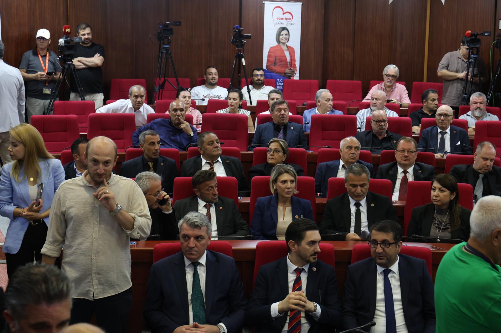 İzmit'in Yeni Başkanvekili Lütfü Obuz Oldu! Kritik Seçim 3. Turda Sonuçlandı