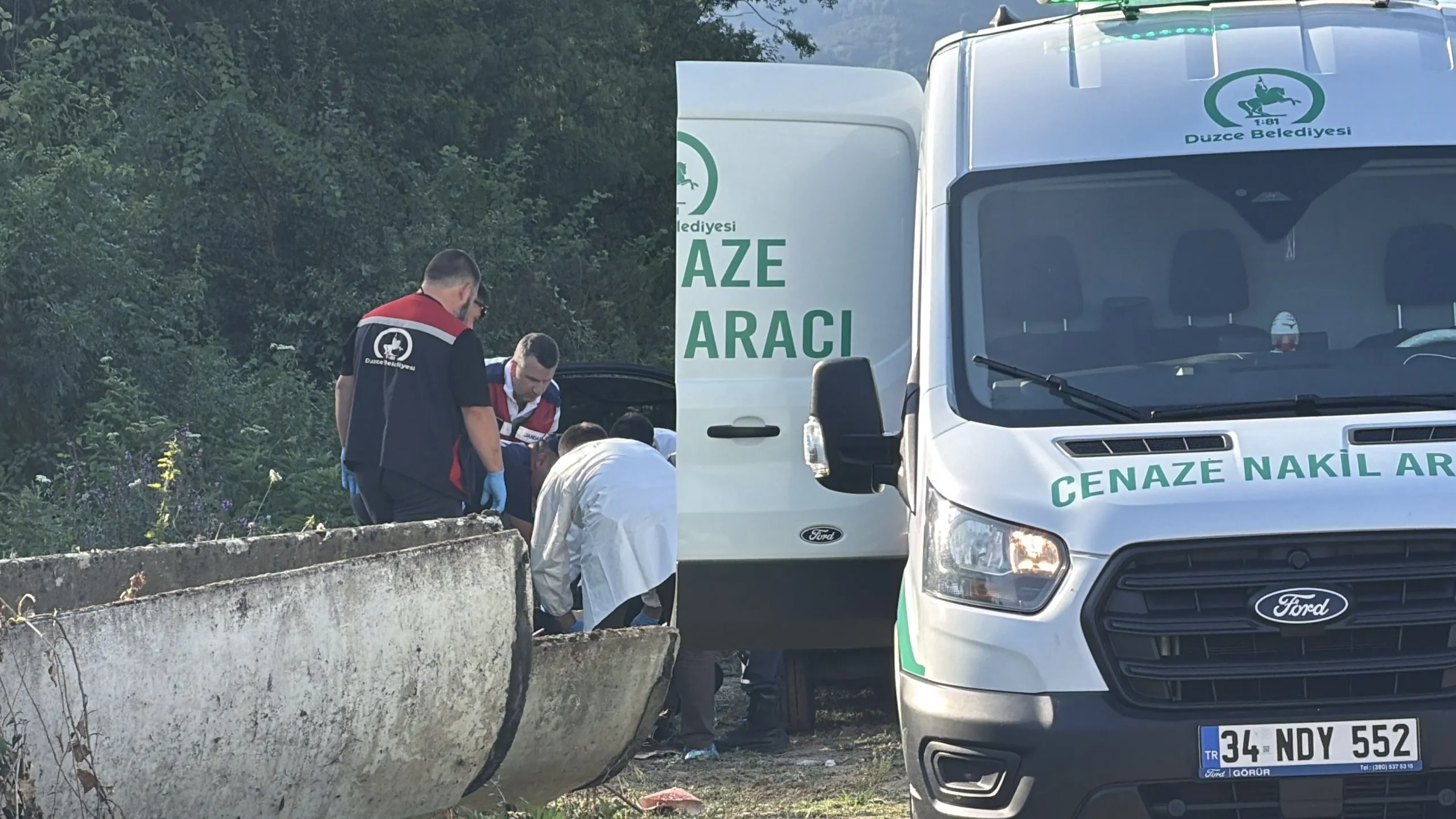 Park halindeki araçta ölü bulundu!