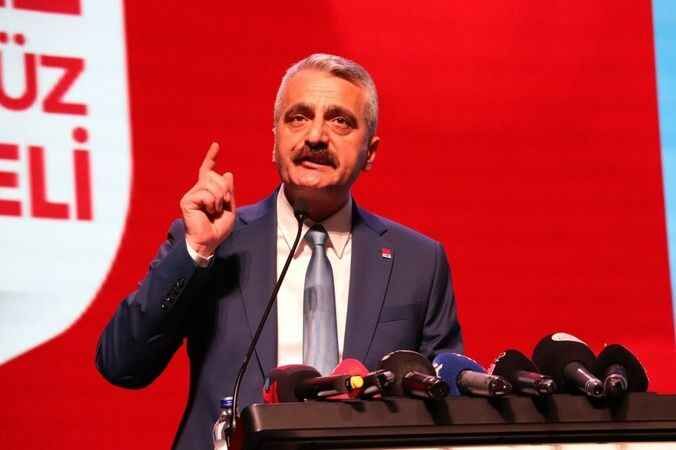 CHP Kocaeli'de Atasoy Bilgin istifa etti: "Hedefimiz iktidar, yürüyelim arkadaşlar!"