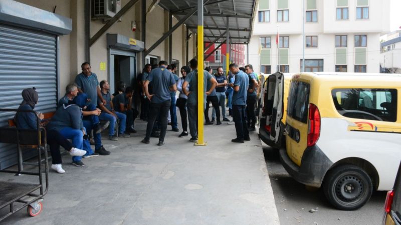 Kocaeli'nin farklı ilçelerinde emek veren taşeron PTT işçileri; düşük ücretler,