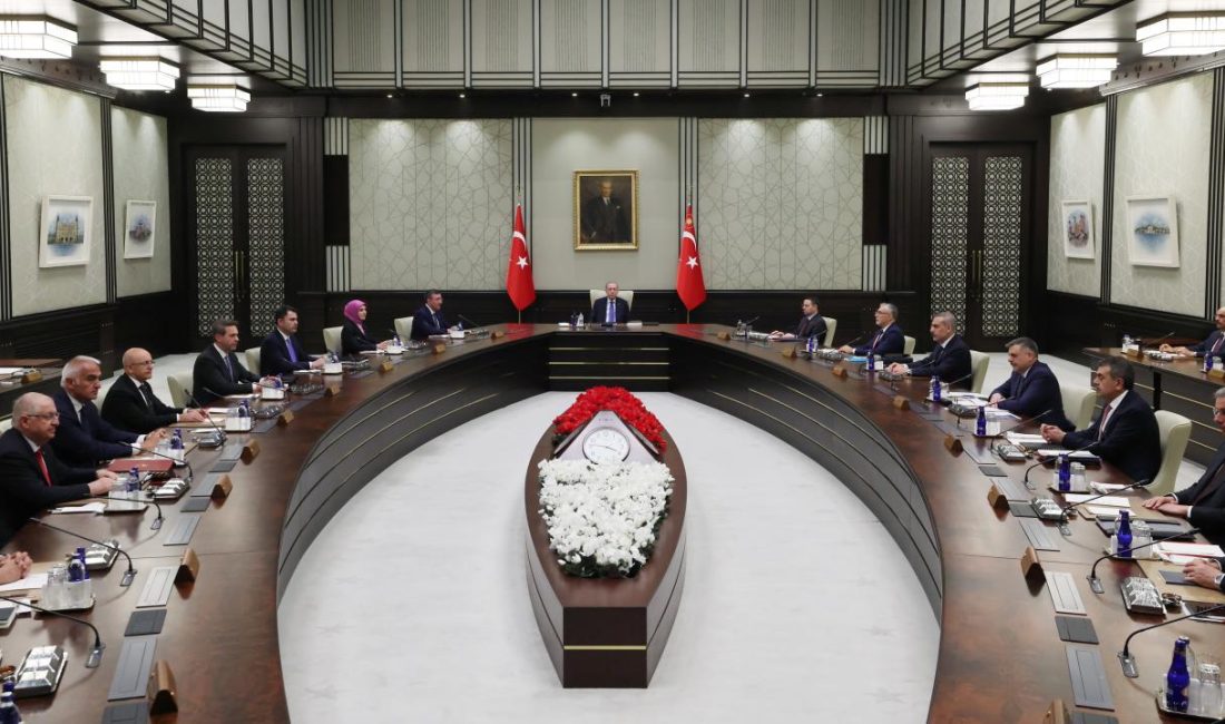 Cumhurbaşkanı Recep Tayyip Erdoğan başkanlığındaki Kabine Toplantısı'nda Terörsüz Türkiye süreci,
