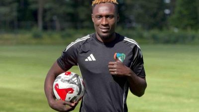 Kocaelispor’un hücum hattındaki etkili isimlerinden Dan Agyei, takımın Topuk Yaylası’nda