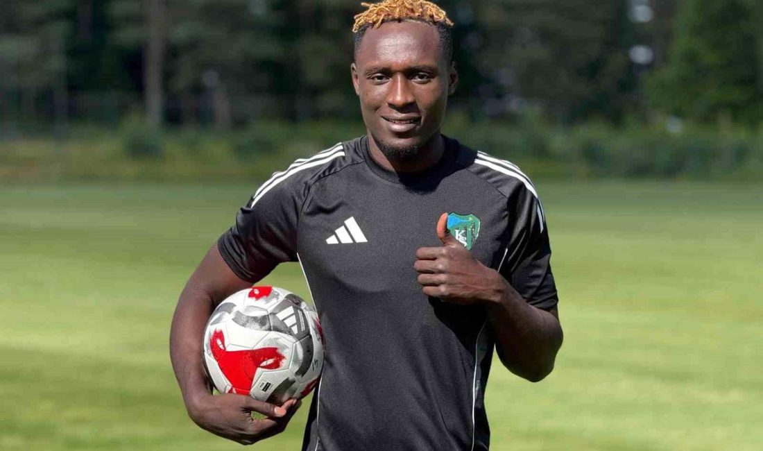 Kocaelispor’un hücum hattındaki etkili isimlerinden Dan Agyei, takımın Topuk Yaylası’nda