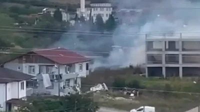 İzmit Alikahya Merkez Mahallesi'nde bir evin bahçesinde çıkan yangın itfaiye