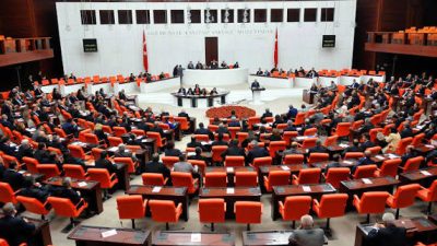 TBMM Genel Kurulu'nda bu hafta üniversite affı, öğrenci dönüş hakkı,