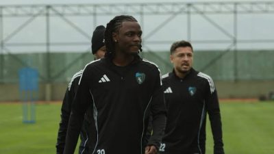 Yeni sezon hazırlıklarını Düzce Topuk Yaylası’nda sürdüren Kocaelispor’da, genç orta