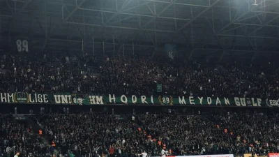Kocaelispor'un üniversiteli taraftar grubu Üni Hodri Meydan, bu akşam İzmit
