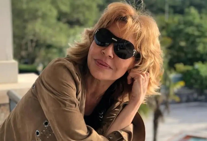 Tiyatro ve sinema dünyasının usta isimlerinden Ruhsar Gültekin, geçirdiği beyin