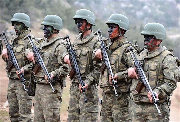 Resmi Gazete'de yayımlandı: Sözleşmeli er ve erbaşlara memuriyet kapısı!