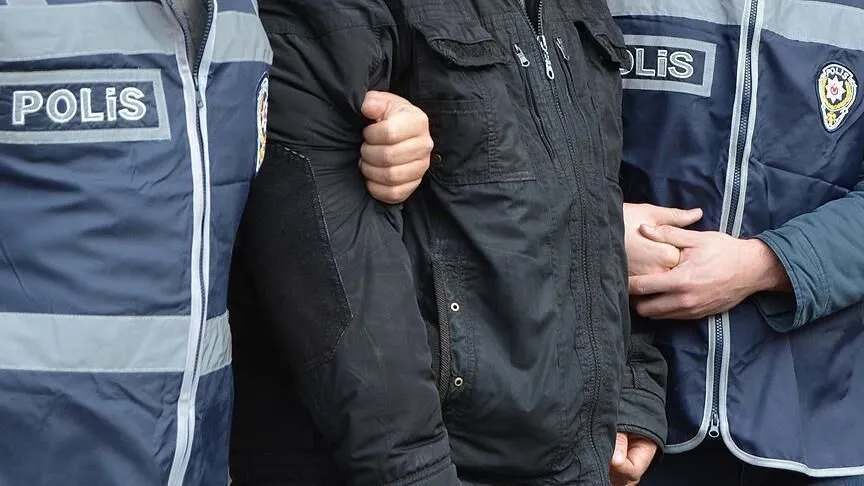 Kocaeli İl Emniyet Müdürlüğü ekipleri, uyuşturucu ticareti suçundan hakkında 12