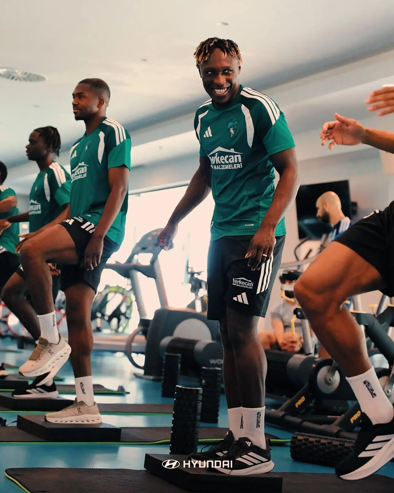 Kocaelispor'da yeni transferler sahaya indi!