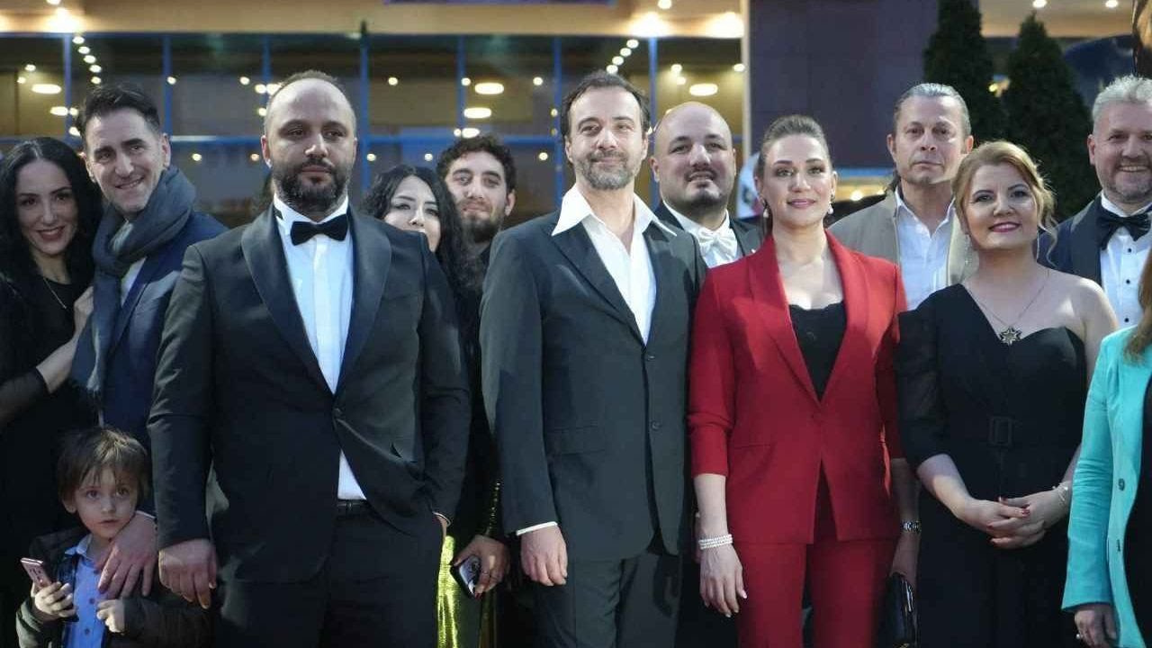 İzmit Belediyesi soruşturmasında şok: Koral Altın gözaltına alındı!