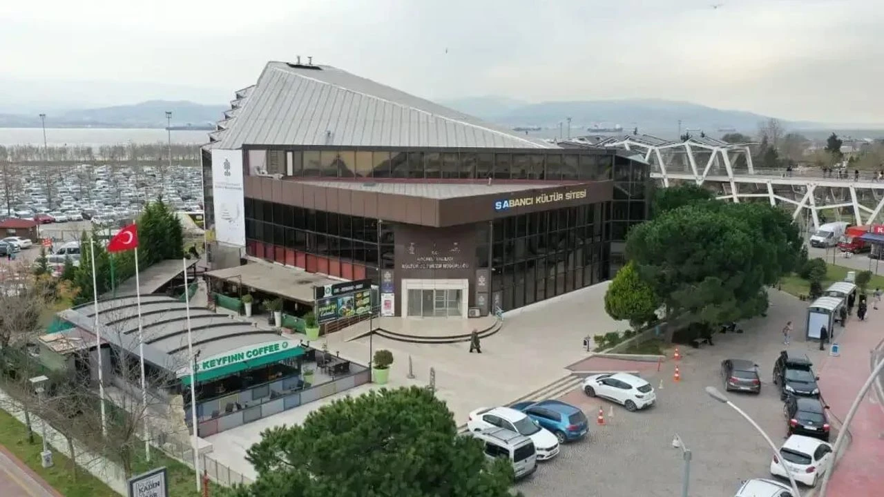Kocaeli Büyükşehir Belediyesi, kentin kültürel ve sanatsal yaşamına yön verecek