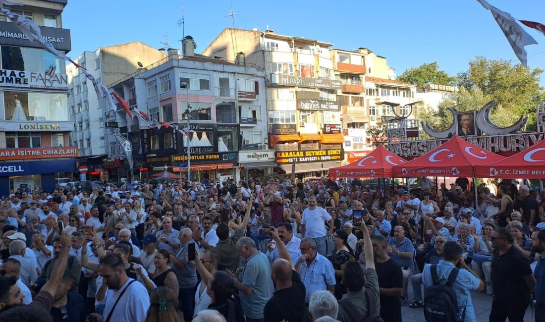 Cumhuriyet Halk Partisi (CHP) Kocaeli İl Başkanlığı, İzmit Belediyesi'ne yönelik