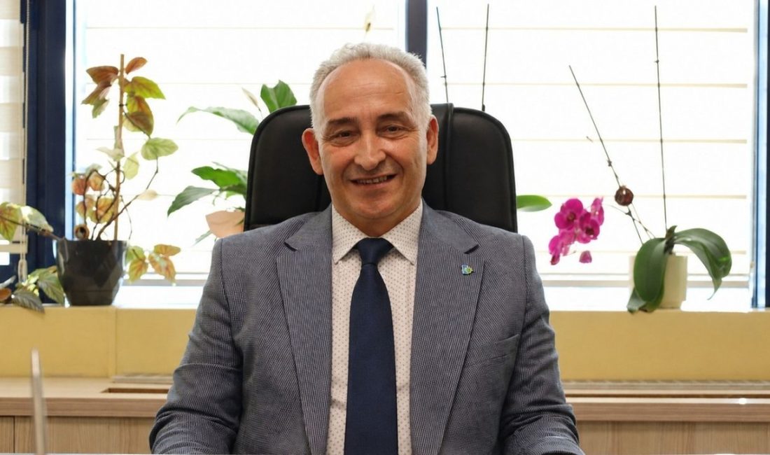 İzmit Belediyesinde uzun yıllardır çeşitli kademelerde görev yapan ve son