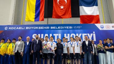 Kocaeli Büyükşehir Belediyesi’nin ev sahipliğinde düzenlenen Sualtı Hokeyi Dünya Şampiyonası,