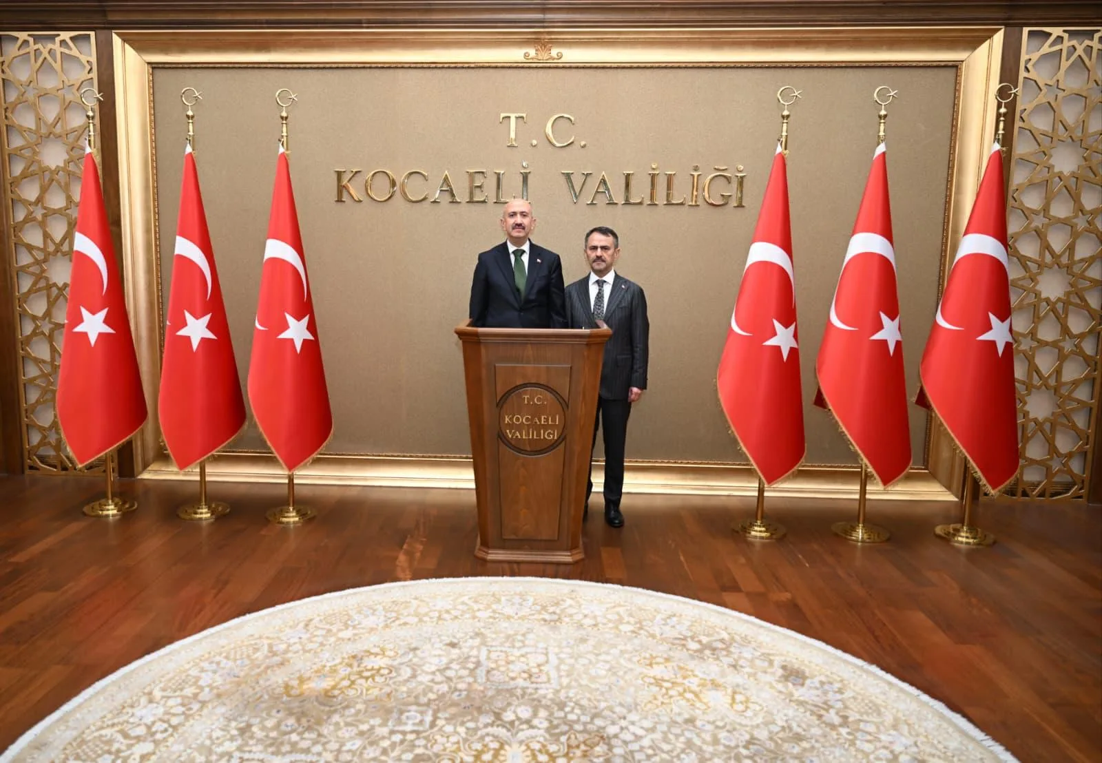 İçişleri Bakan Yardımcısı Dr. Mehmet Cangir, Kocaeli Valiliği’ni ziyaret etti.