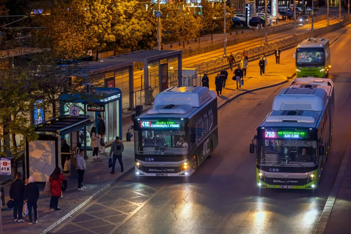 Kocaeli Büyükşehir Belediyesi, kent genelinde toplu taşıma ağını genişletme ve