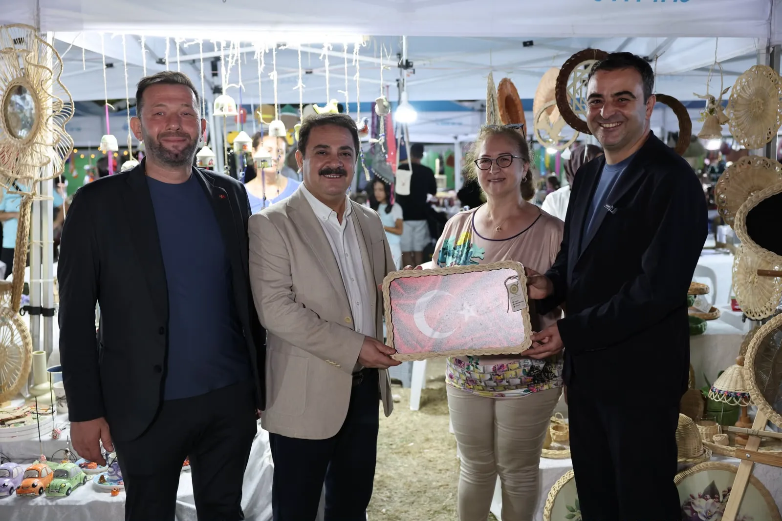 Kadın eli değdi, Başiskele'de emek festivale dönüştü