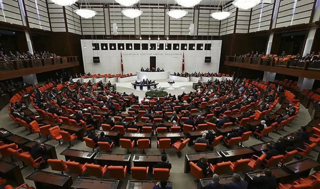 TBMM Genel Kurulu'nda yürütülen uzun görüşmelerin ardından, kamuoyunda "Çerçeve Yasa"