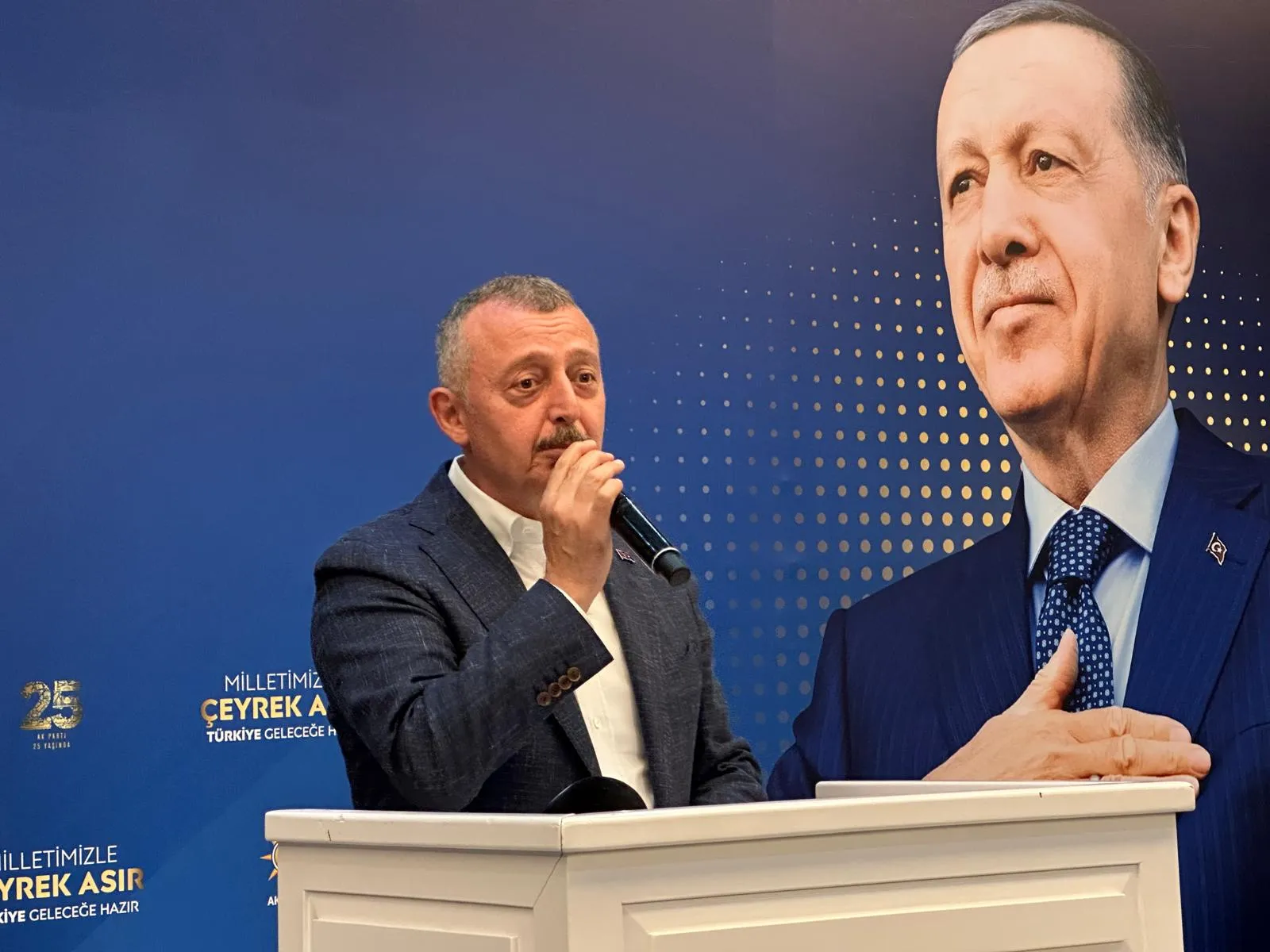 Büyükakın’dan AK Parti vefa buluşmasında net mesaj: “O safha bitti, yeni Türkiye başlıyor!”