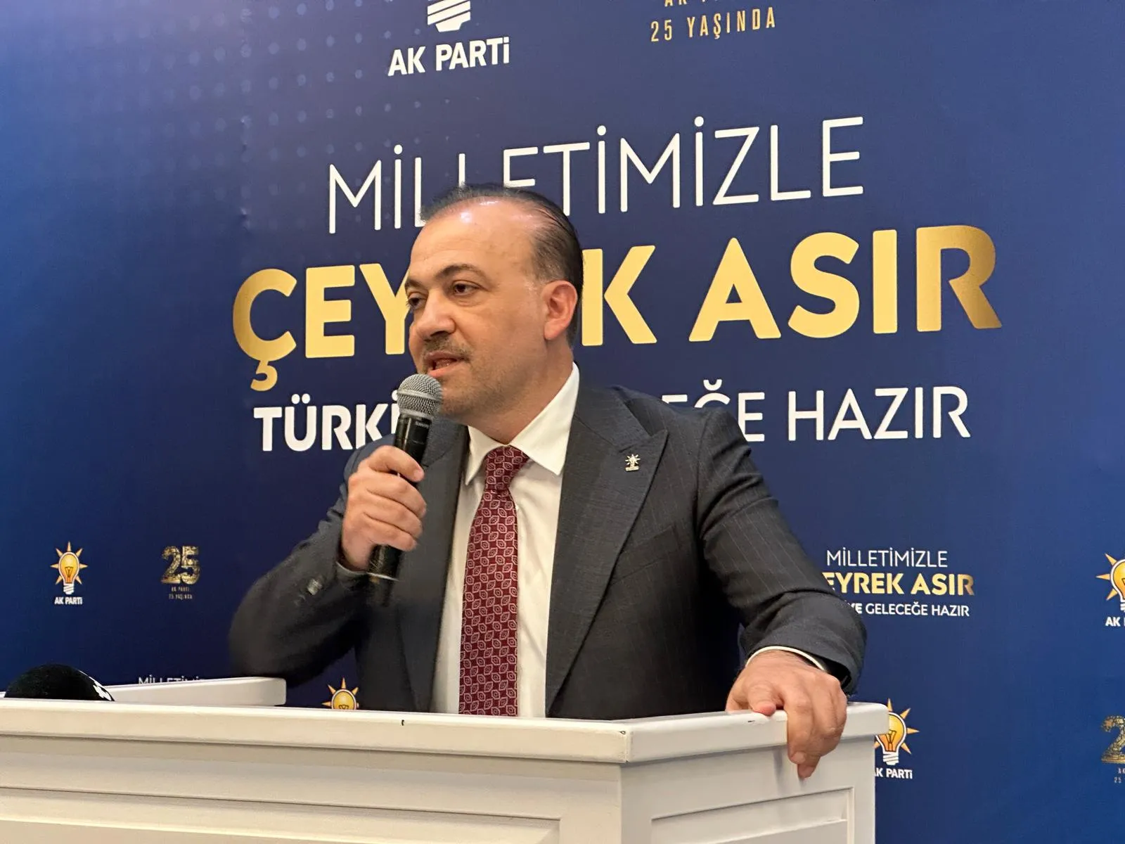 Şahin Talus’tan Kocaeli siyasetini sarsacak çıkış: “Sürprizlerimize hazır olun!”