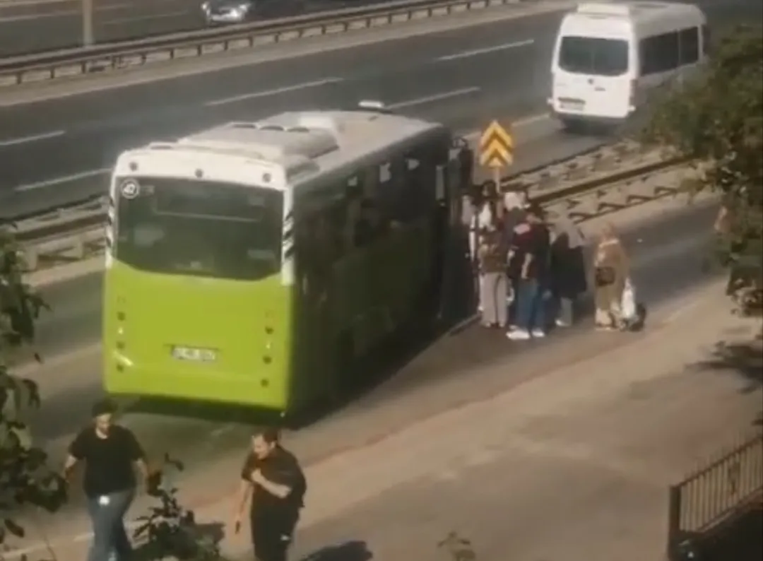 Son dakika... Kocaeli D-100'de kaza: Trafik kilit!
