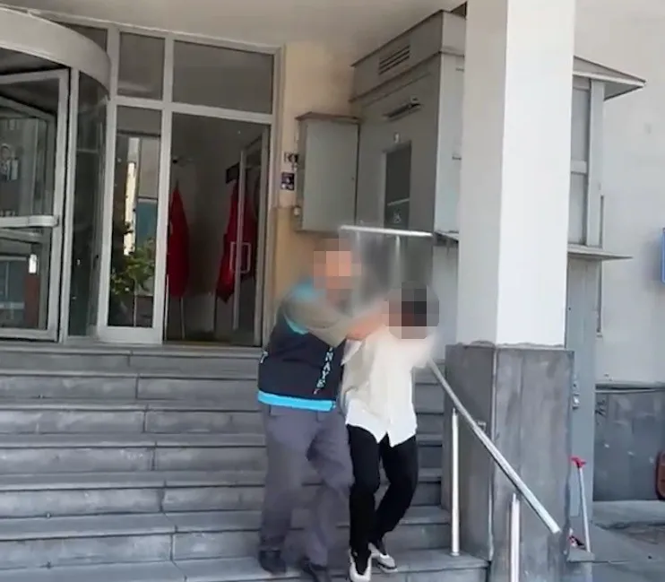 Sokak ortasında biber gazlı cinayet