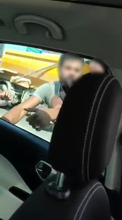 Kocaeli'de trafikte kavga: Kentin göbeği karıştı