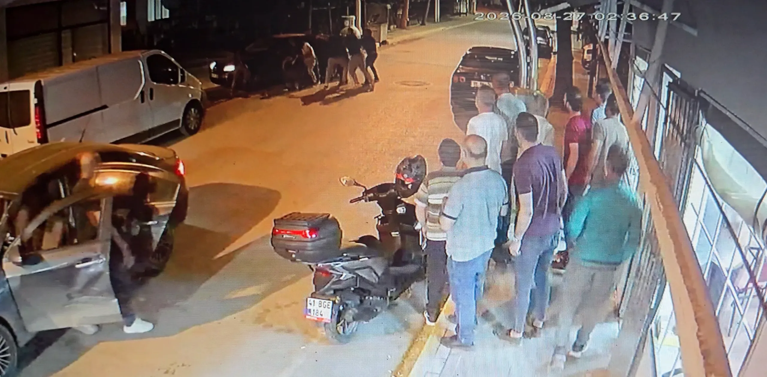 "Beni kaçırın" Mesajı akrabaları birbirine düşürdü: Kocaeli'deki dehşet anları güvenlik kamerasında