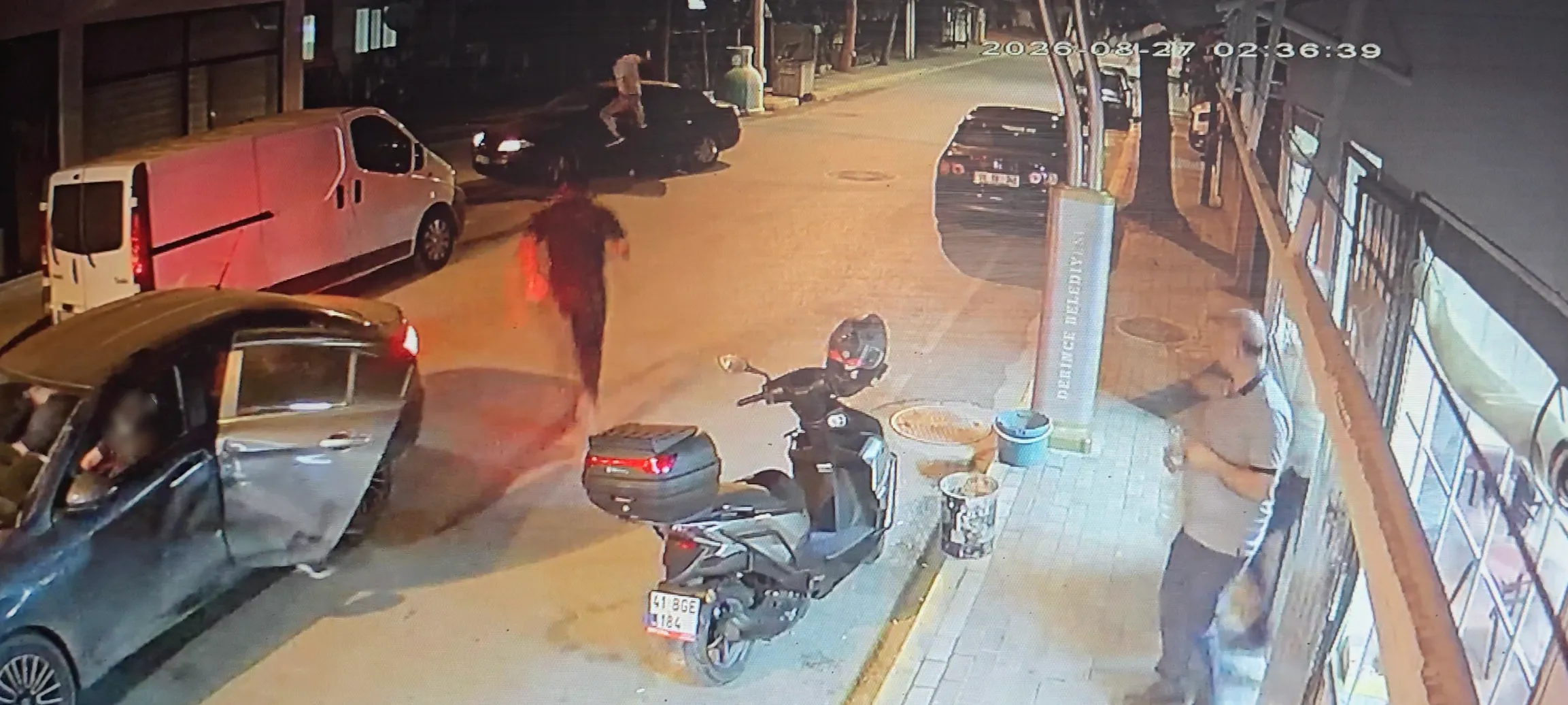 "Beni kaçırın" Mesajı akrabaları birbirine düşürdü: Kocaeli'deki dehşet anları güvenlik kamerasında