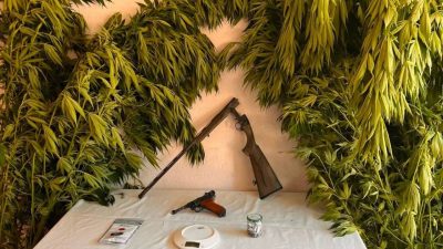 Kocaeli’de jandarma ekiplerinin uyuşturucu imal ve ticaretine yönelik yürüttüğü kararlı