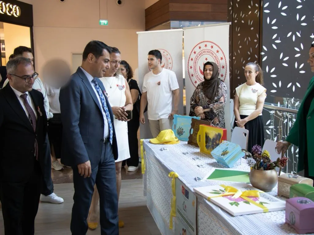 Kocaeli’de İzmit Çocuk Evleri Sitesinde koruma ve bakım altında bulunan