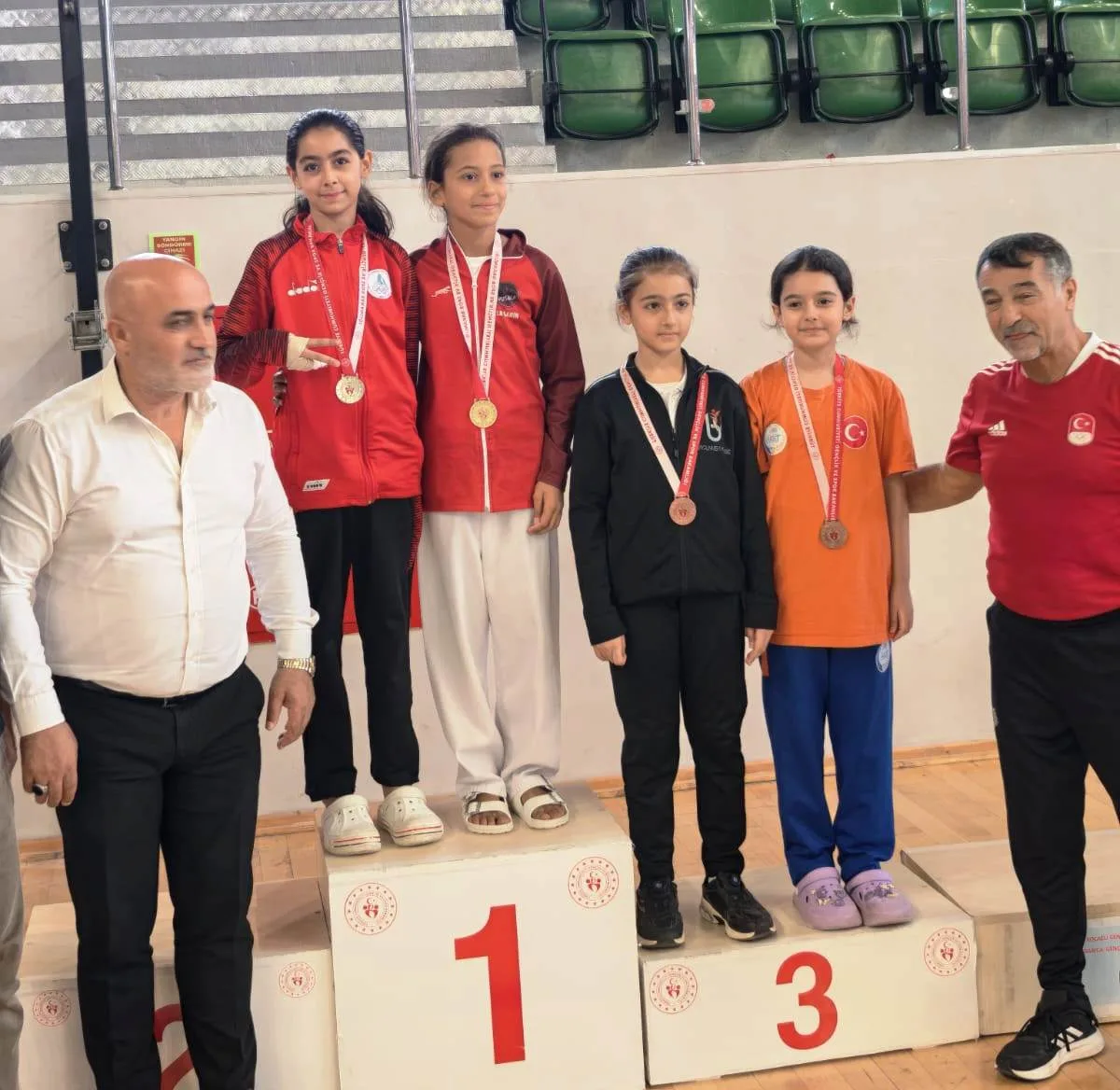 Körfez Gençlerbirliği Darıca’yı salladı: 15 Madalya!
