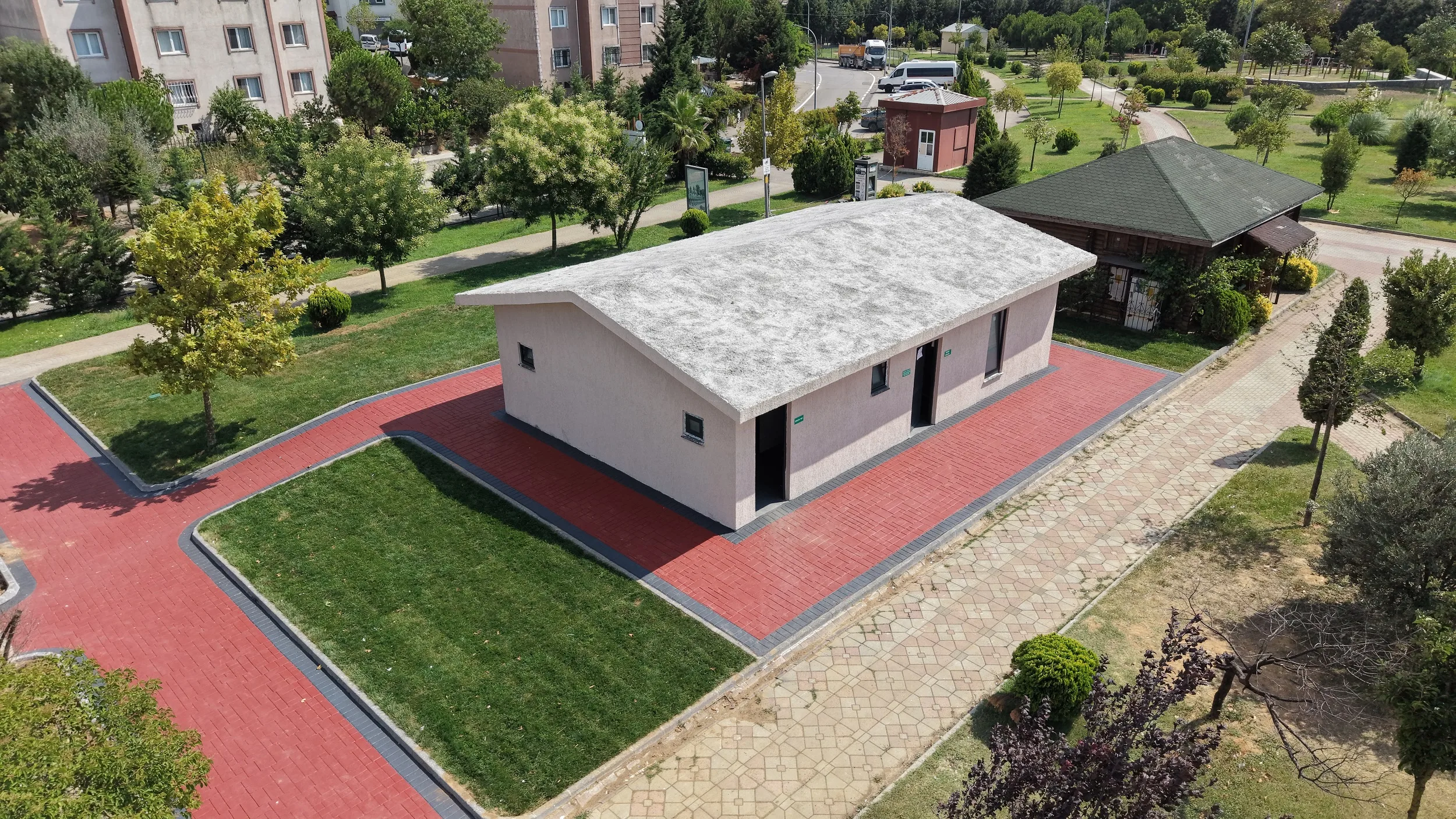 Çayırova’da park ve mesire alanlarına kapsamlı bakım